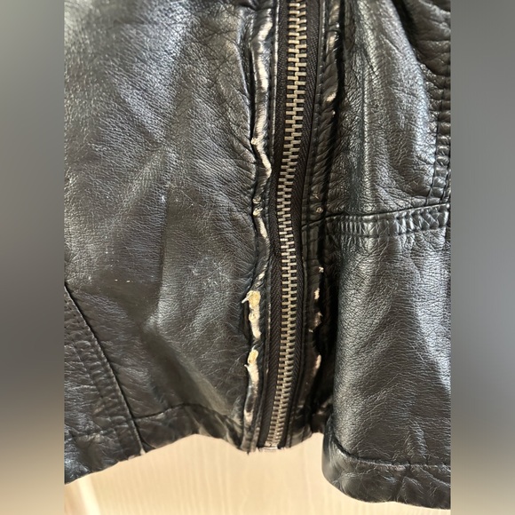 Free people‎ bomber jacket size 8. Fixer upper.  Needs to be restored. - Picture 4 of 8
